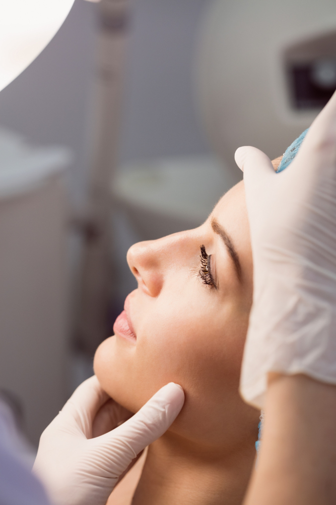 SOLSKIN Academy offers plenty of Medical Aesthetics Nurse Courses, consult us today and enroll in your first aesthetics course with us at Port Credit, Mississauga.